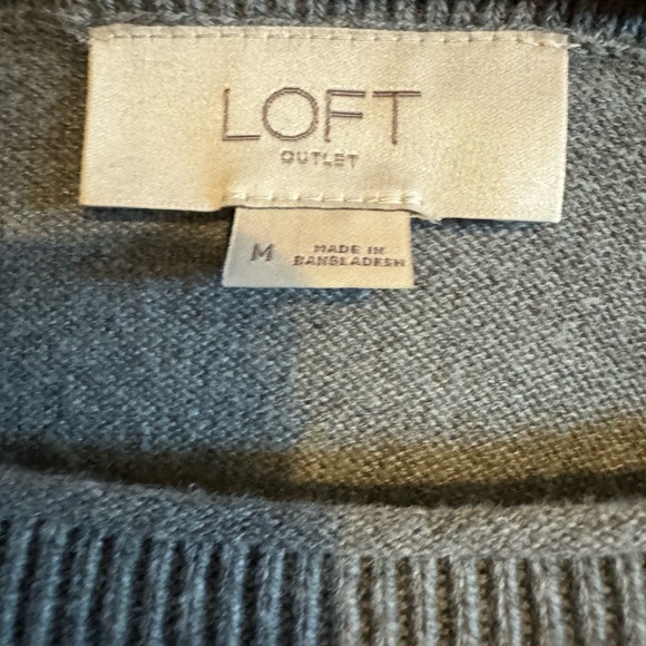 Loft Women’s sweater gray size Medium - Picture 2 of 3